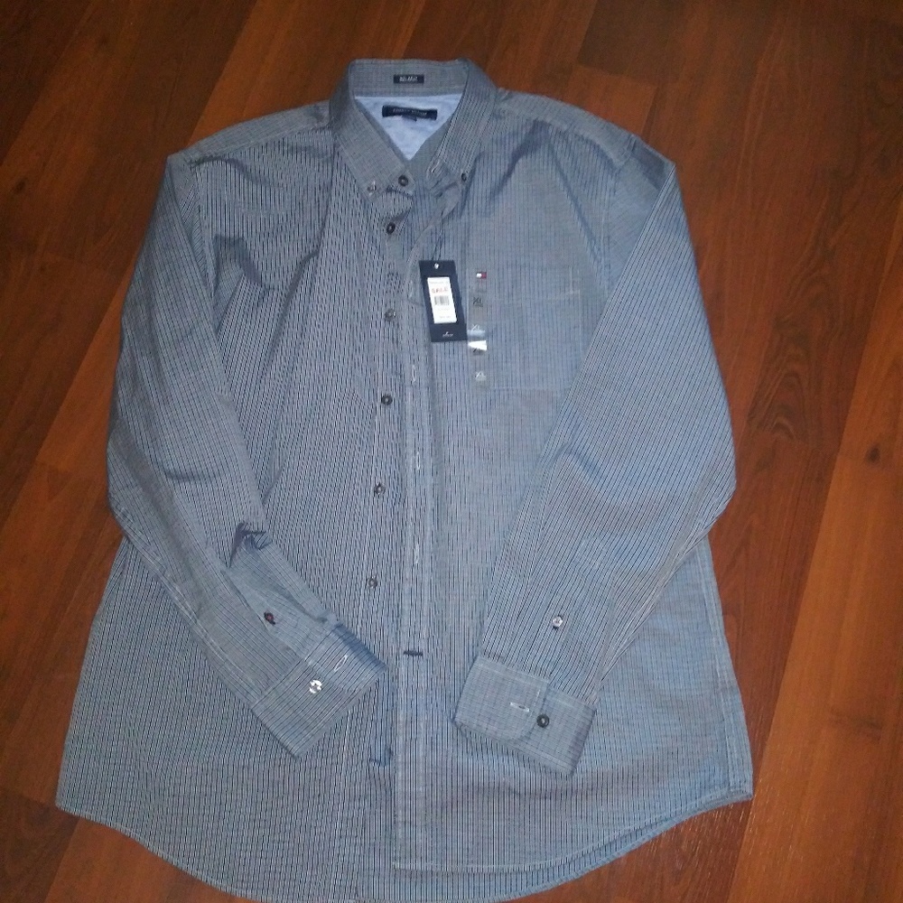 Brand new Tommy Hilfiger long sleeve shirt